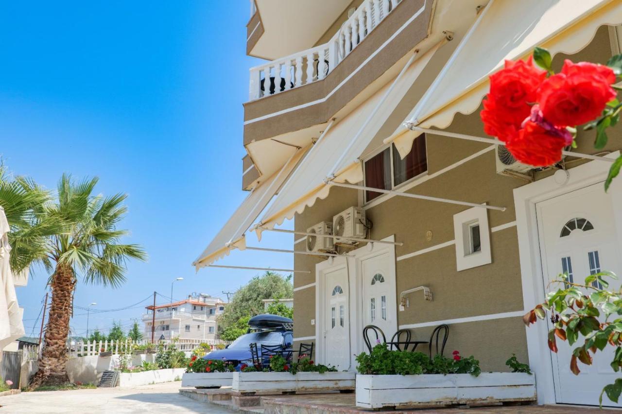 الشقق الفندقية كساميلفي  Vila Mario المظهر الخارجي الصورة