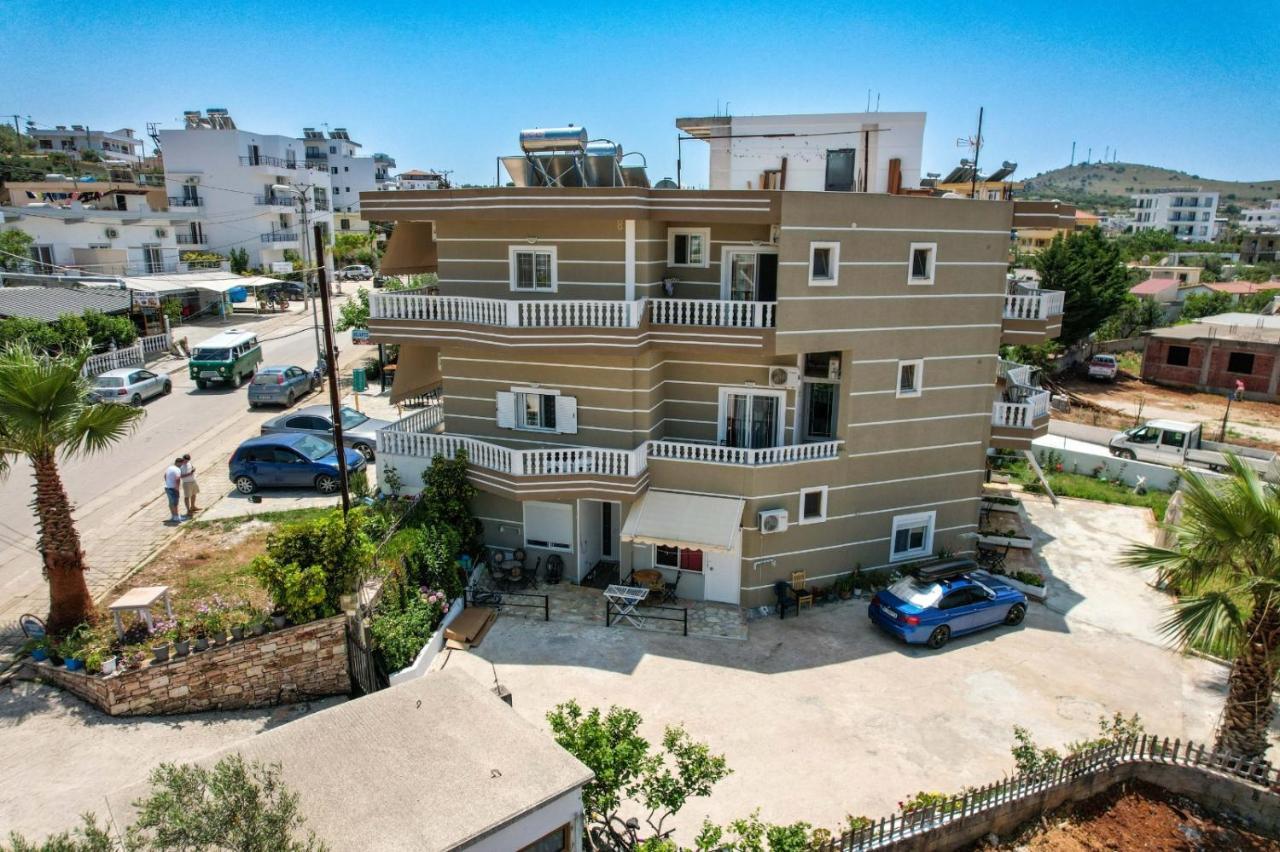 الشقق الفندقية كساميلفي  Vila Mario المظهر الخارجي الصورة