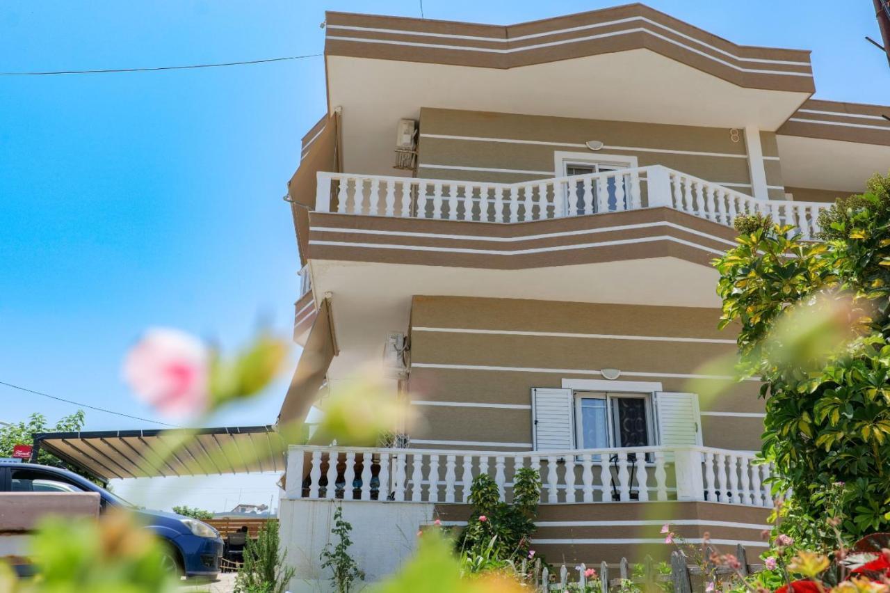 الشقق الفندقية كساميلفي  Vila Mario المظهر الخارجي الصورة